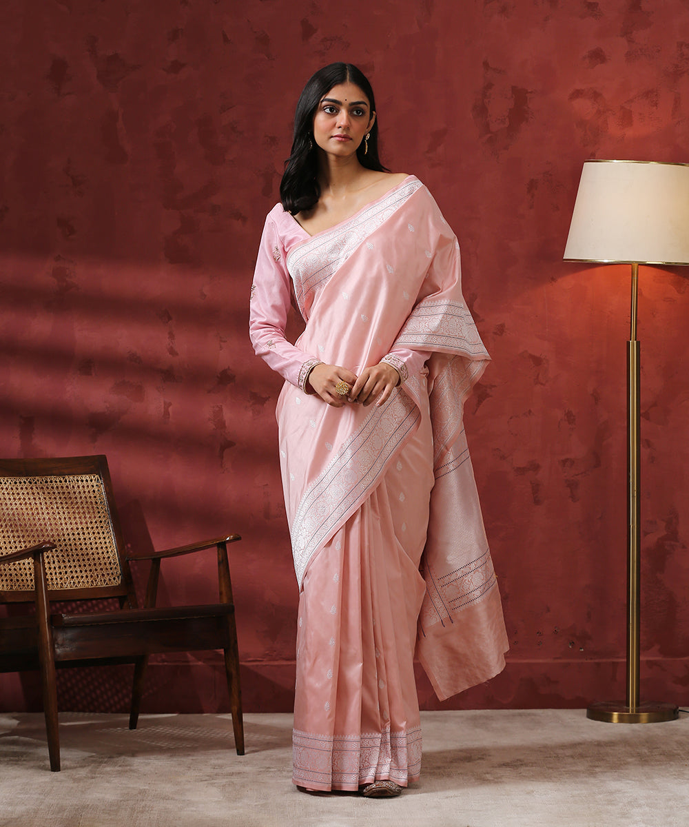 Handloom_Soft_Peach_Pure_Katan_Silk_Banarasi_Saree_WeaverStory_02