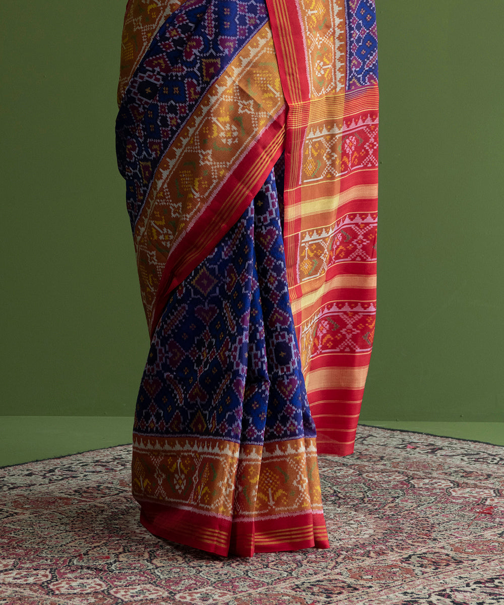 Handloom_Blue_Single_Ikat_Mulberry_Silk_Rajkot_Patola_Saree_With_Red_Border_WeaverStory_04