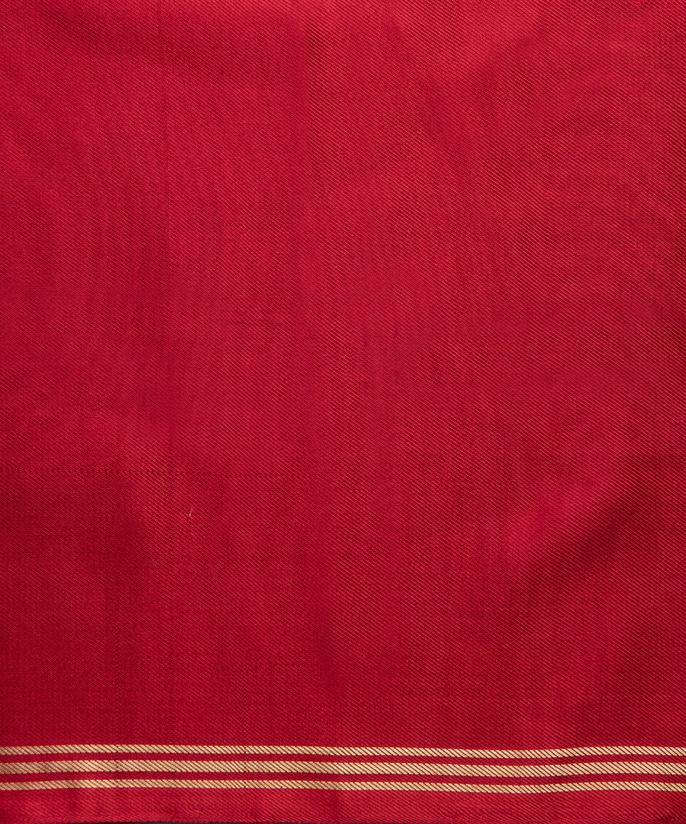 Blue_And_Red_Handloom_Weft_Dyed_Patola_Saree_With_8_Ply_Mulberry_Silk_And_Animal_Motifs_WeaverStory_04