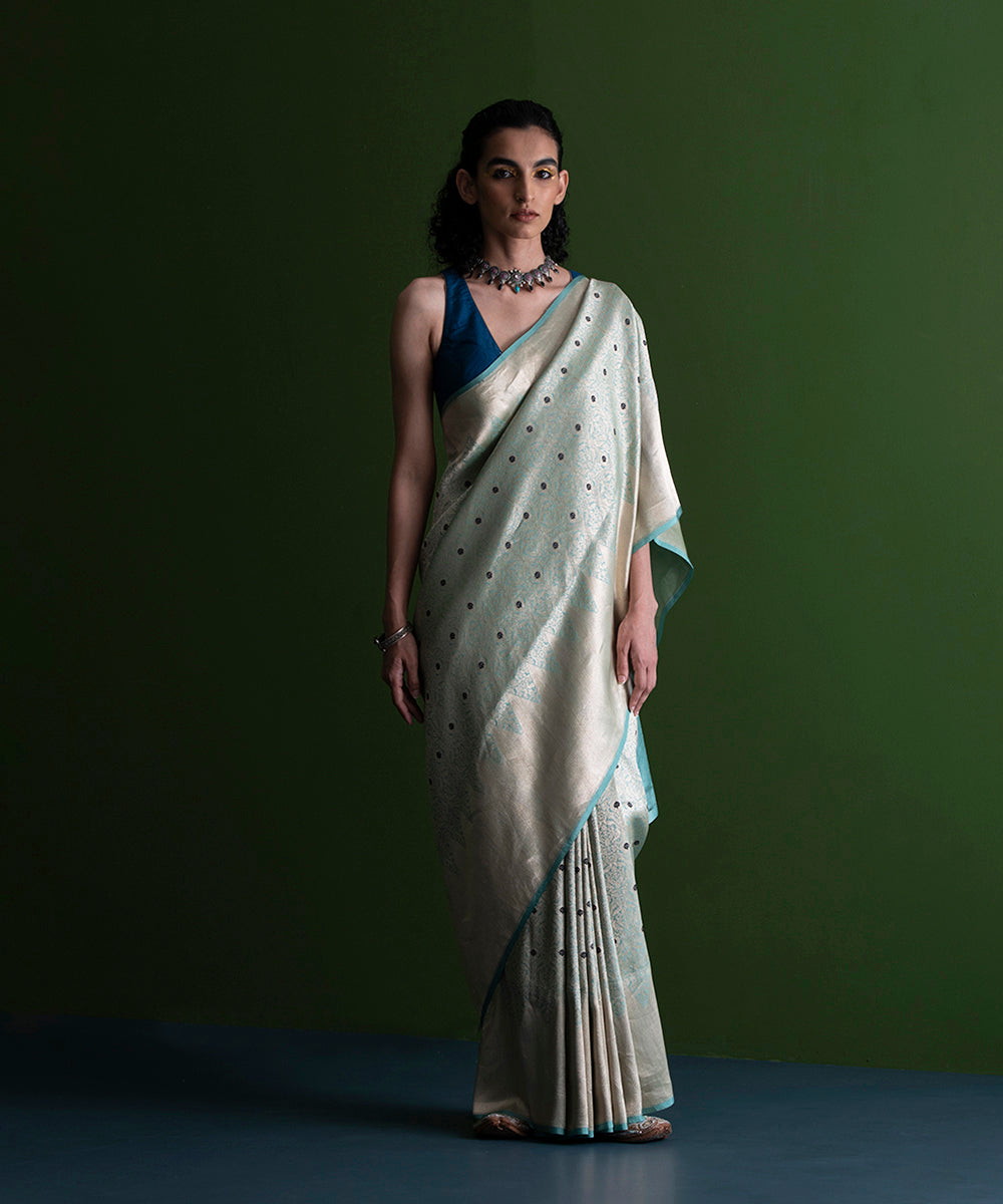 Handloom_Light_Blue_Kimkhab_Shikargah_Pure_Katan_Silk_Banarasi_Saree_WeaverStory_02