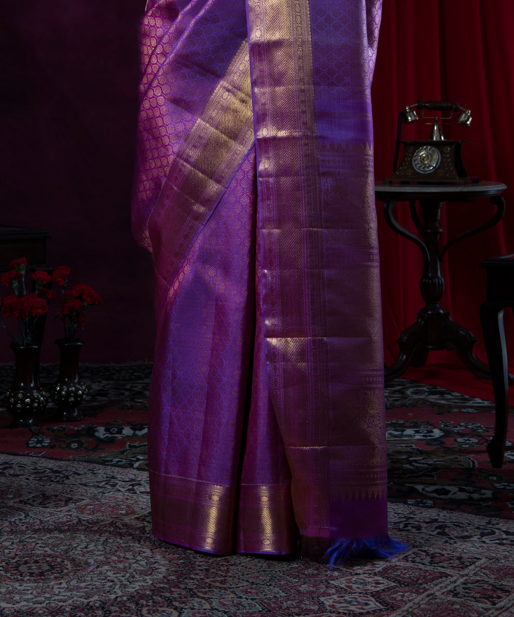 Handloom_Purple_Pure_Zari_Kanjivaram_Saree_in_Pure_Silk_Fabric_WeaverStory_04
