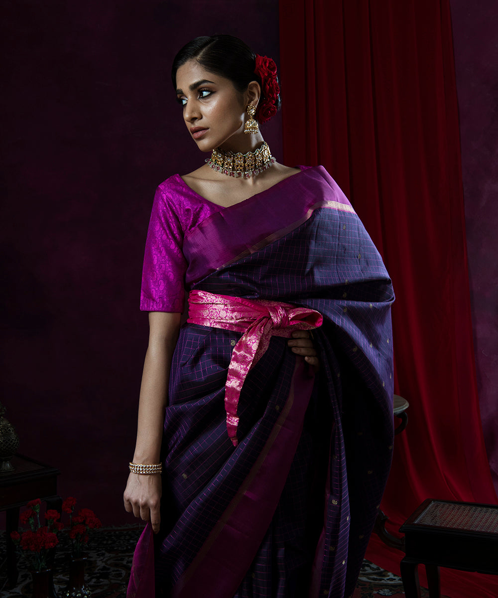 Handloom_Dark_Purple_And_Pink_Checks_Kanjivaram_Silk_Saree_WeaverStory_01