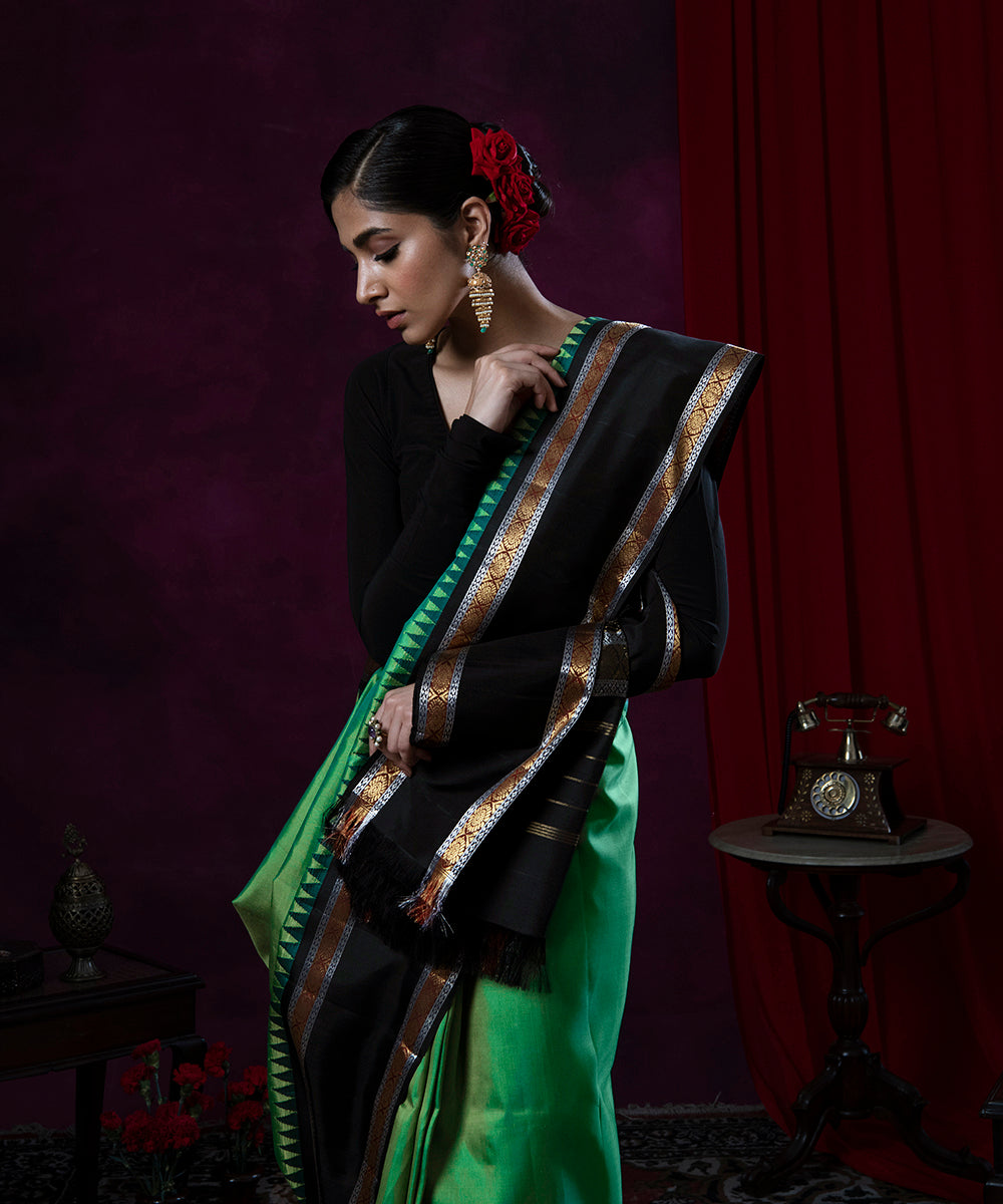 Sap_Green_Handloom_Pure_Silk_Kanjivaram_Saree_With_Black_Temple_Border_WeaverStory_01