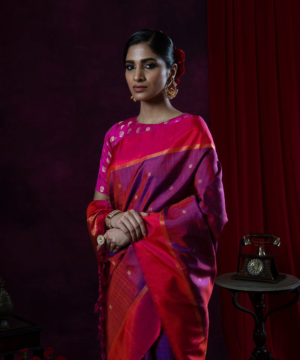 Pink_And_Purple_Handloom_Dual_Tone_Checks_Pure_Silk_Kanjivaram_Saree_With_Annapakshi_Motifs_WeaverStory_01