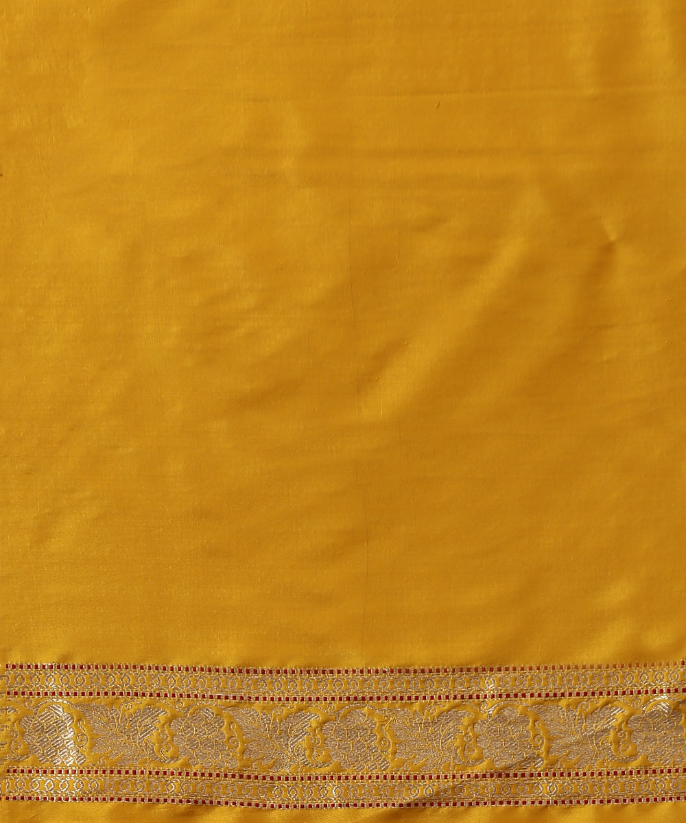 Red_and_Yellow_Handloom_Pure_Katan_Silk_Banarasi_Saree_WeaverStory_05