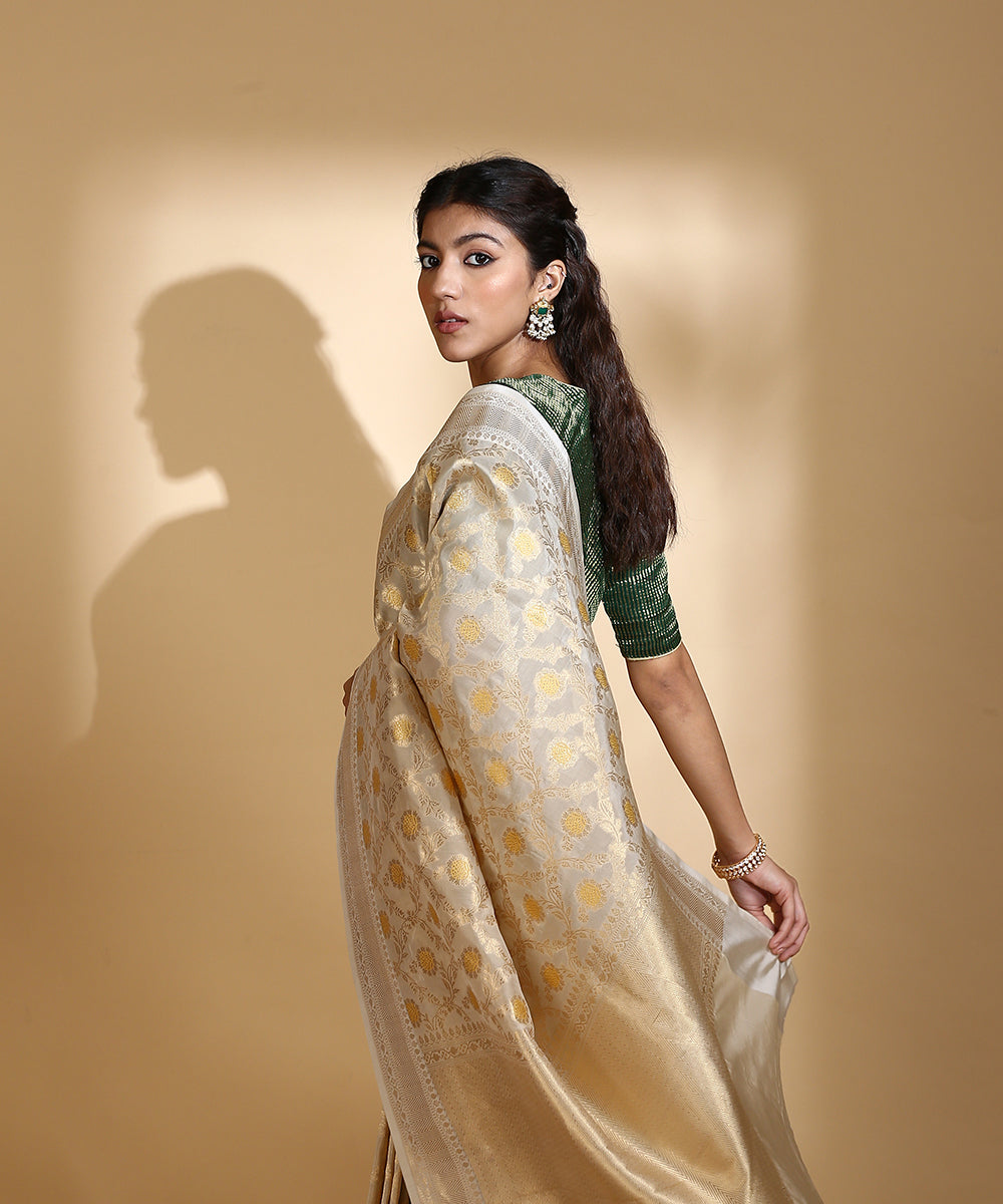 Handloom_Tusser_Beige_Katan_Georgette_Banarasi_Saree_With_Floral_Jaal_And_Yellow_Meenakari_WeaverStory_01