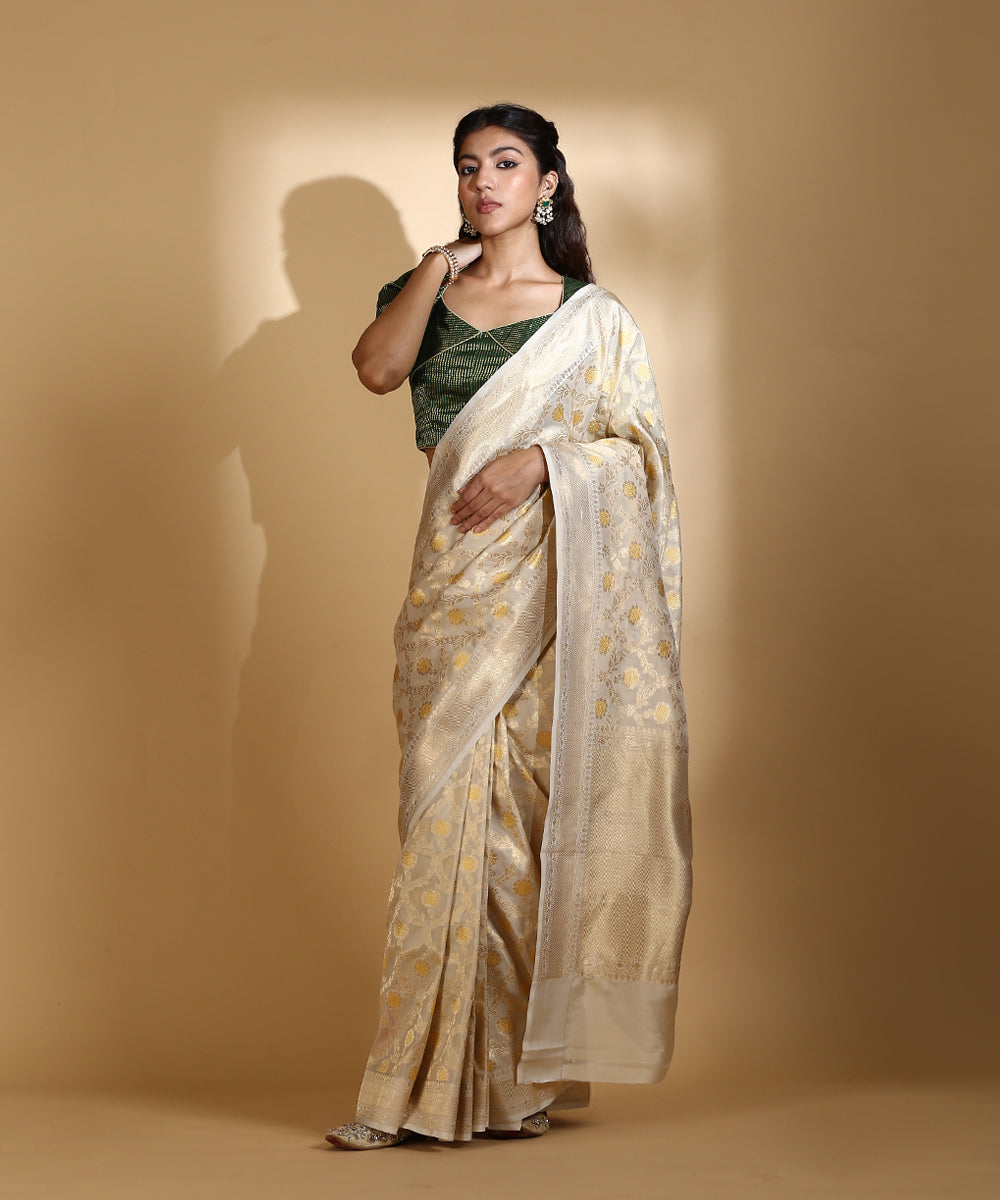 Handloom_Tusser_Beige_Katan_Georgette_Banarasi_Saree_With_Floral_Jaal_And_Yellow_Meenakari_WeaverStory_02