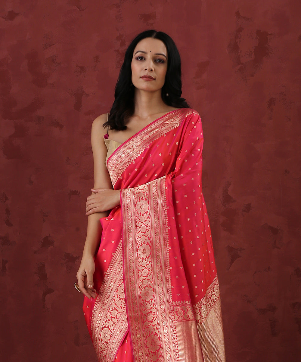 Pink_And_Orange_Handloom_Pure_Katan_Silk_Banarasi_Saree_With_Broad_Zari_Border_WeaverStory_01