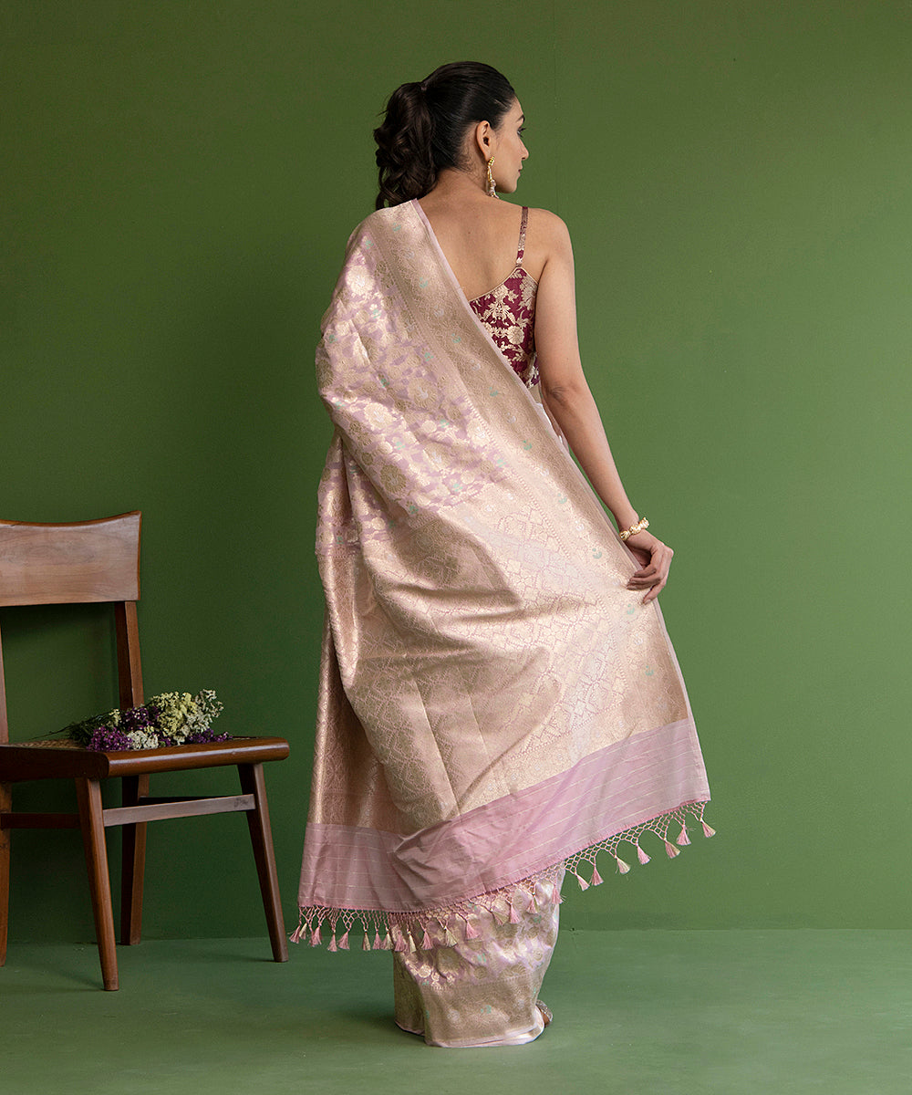 Handloom_Blush_Pink_Pure_Katan_Silk_Banarasi_Saree_With_Green_Sona_Rupa_Zari_Meenakari_WeaverStory_03