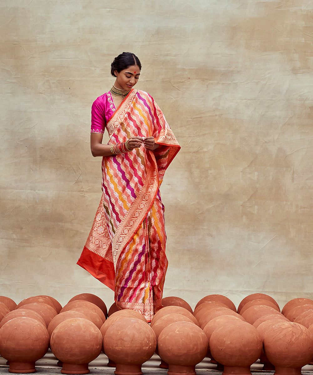 Handloom_Red_And_Pink_Pure_Katan_Silk_Rangkaat_Banarasi_Saree_WeaverStory_02