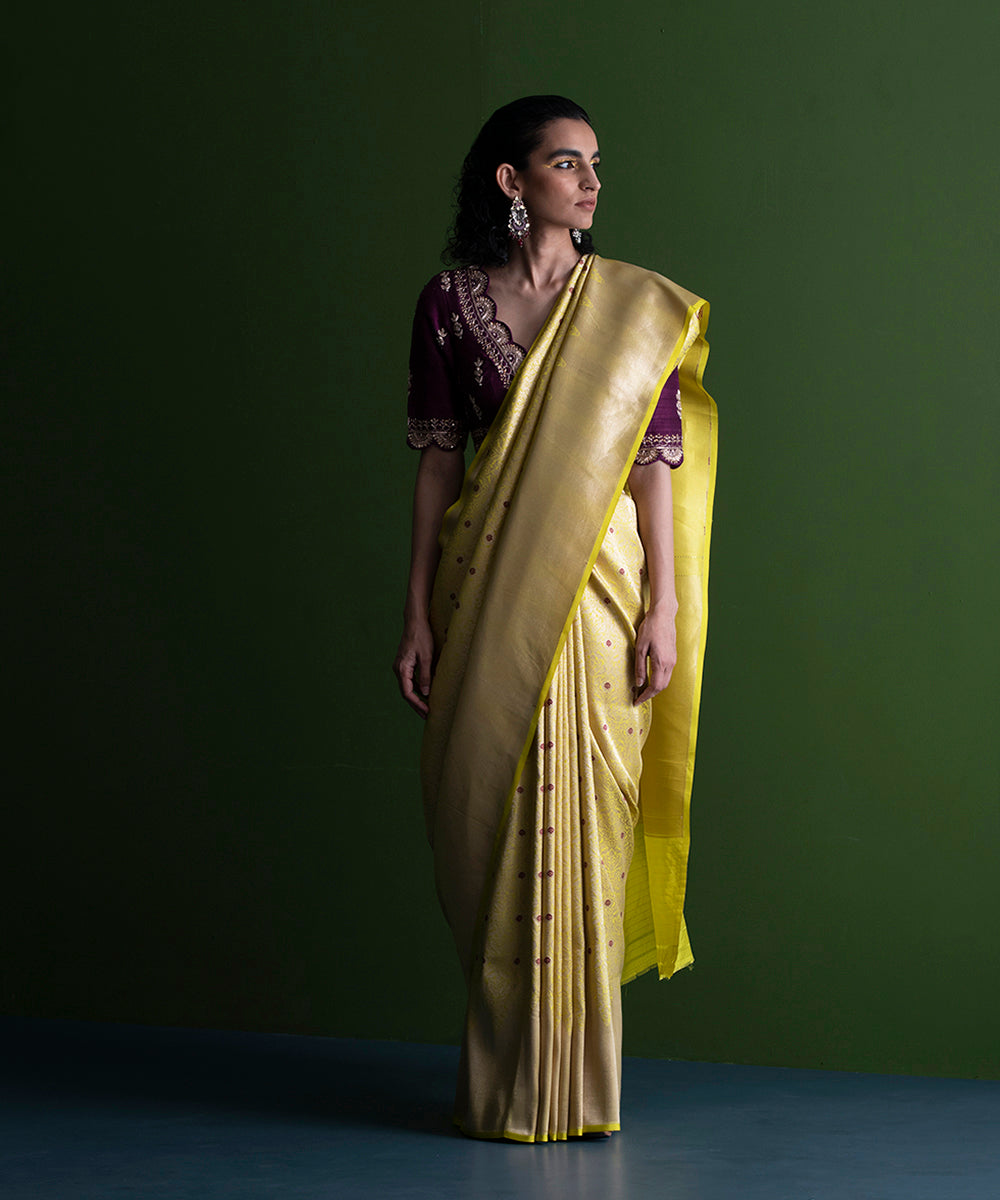 Yellow_Handloom_Pure_Katan_Silk_Kimkhab_Shikargah_Banarasi_Saree_with_Temple_Border_WeaverStory_02