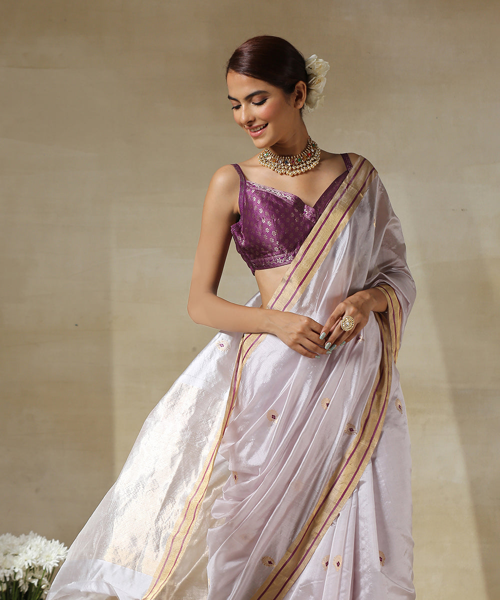 Handloom_Light_Mauve_Chanderi_Silk_Saree_With_Zari_Booti_And_Gold_Border_WeaverStory_01