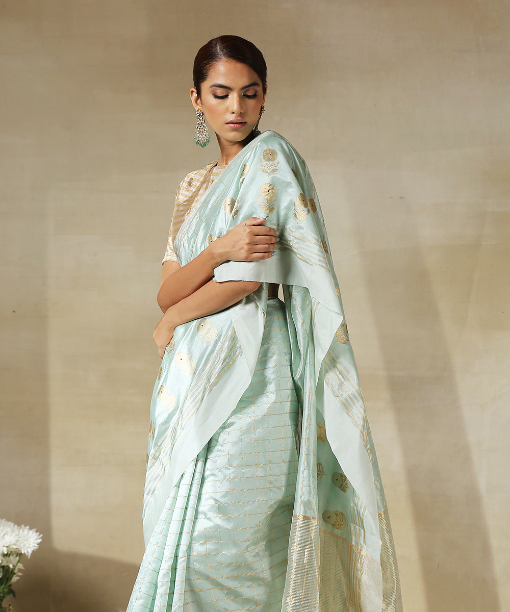 Handloom_Light_Green_Chanderi_Silk_Saree_With_Zari_Checks_And_Flower_Motifs_WeaverStory_01