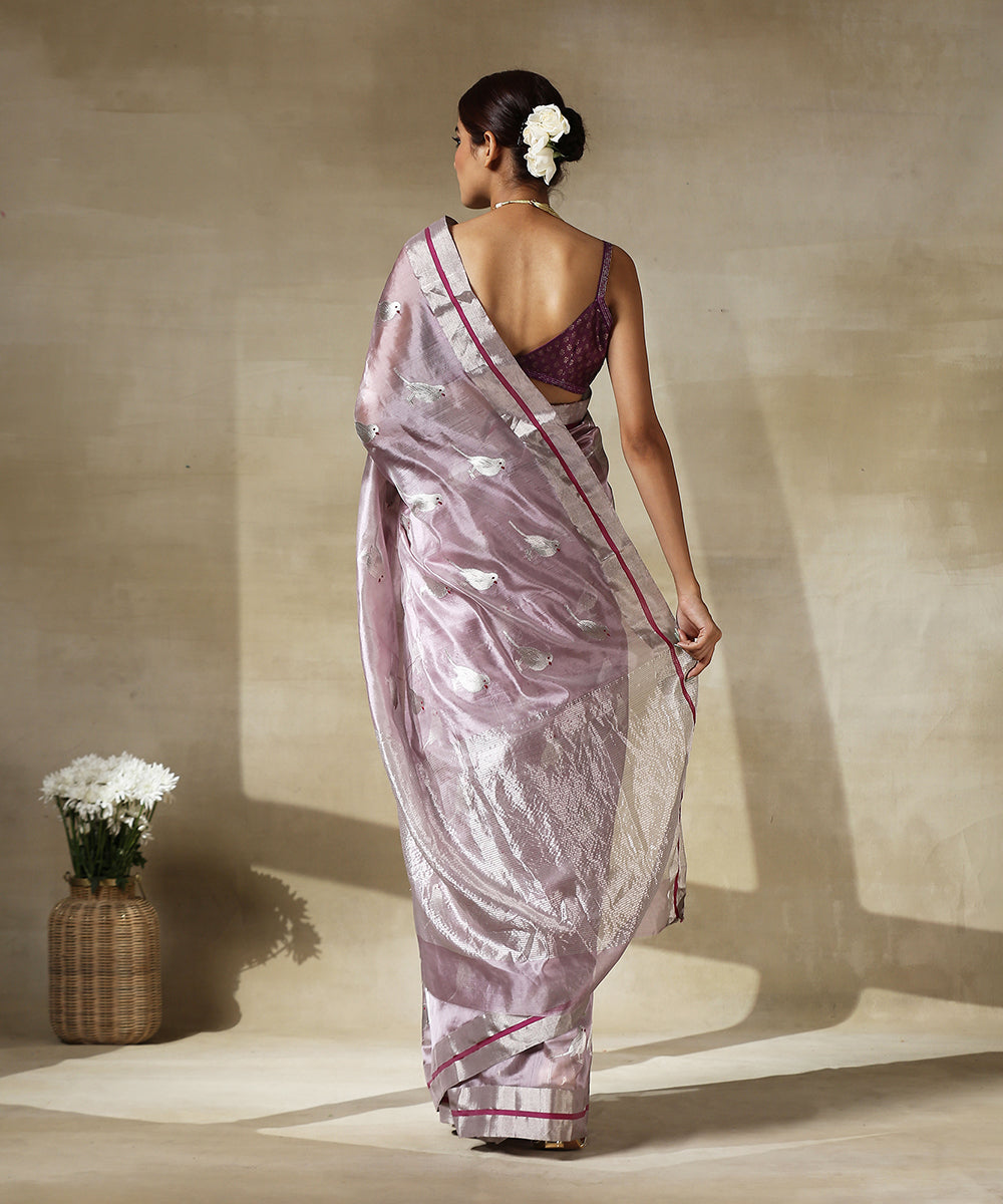 Handloom_Light_Mauve_Chanderi_Silk_Saree_With_Eknaliya_Bird_Motifs_In_Silver_Zari_WeaverStory_03