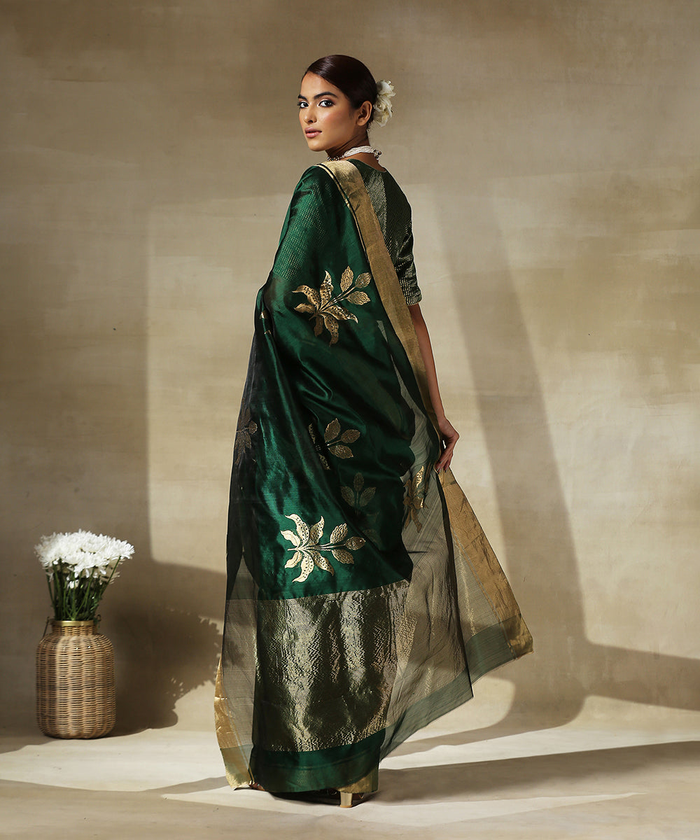 Handloom_Emerald_Green_Chanderi_Silk_Saree_With_Gold_Zari_Flower_Motifs_WeaverStory_03