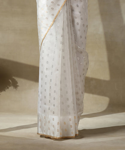 White_Handloom_Kora_Chanderi_Saree_With_Eknaliya_Zari_Booti_WeaverStory_04