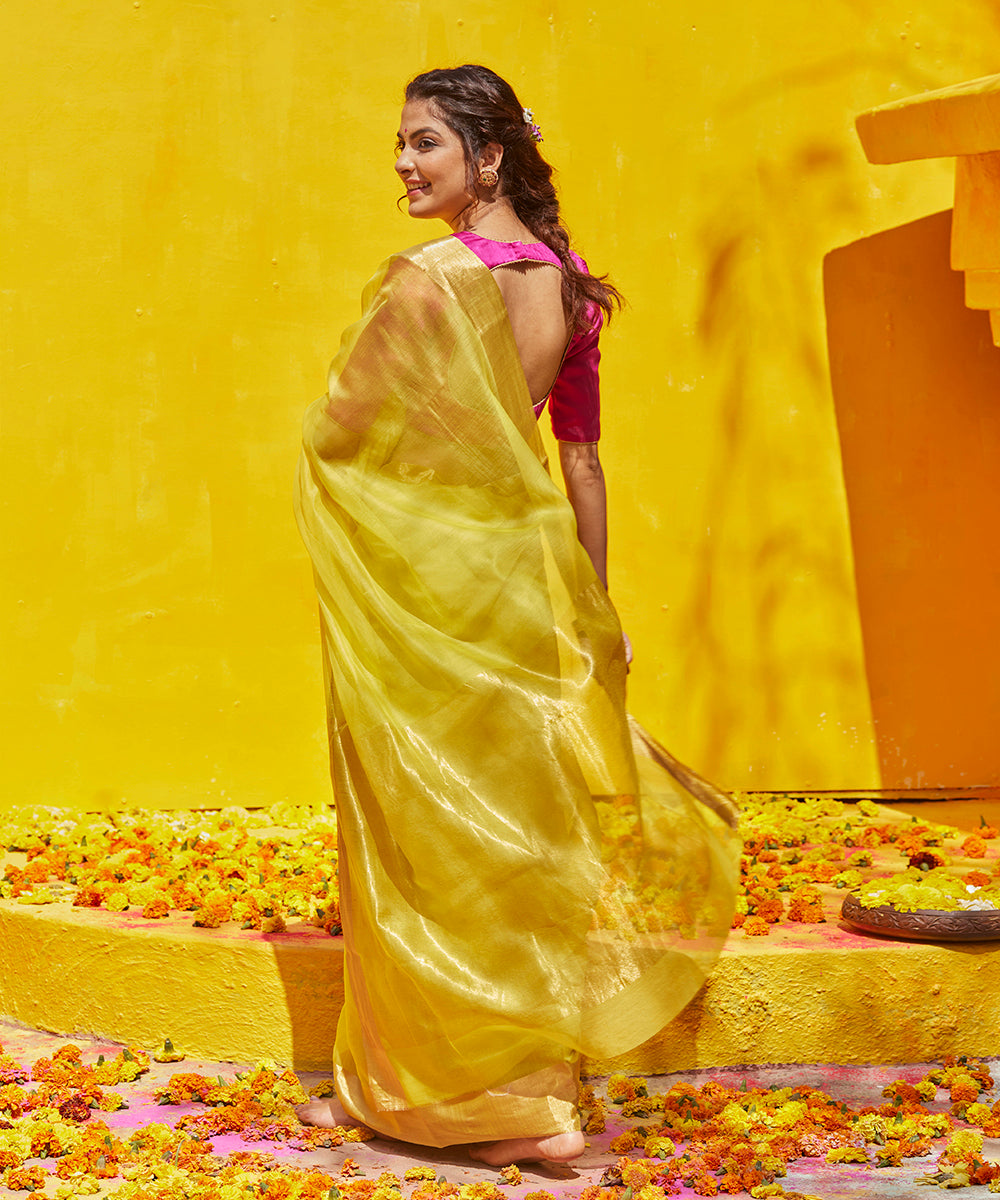 Handloom_Yellow_Pure_Cotton_Silk_Chanderi_Saree_With_Gold_Zari_Border_WeaverStory_03
