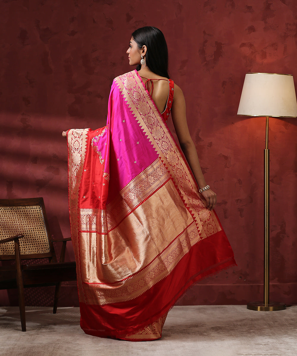 Red_And_Pink_Handloom_Rangkaat_Pure_Katan_Silk_Banarasi_Saree_WeaverStory_03