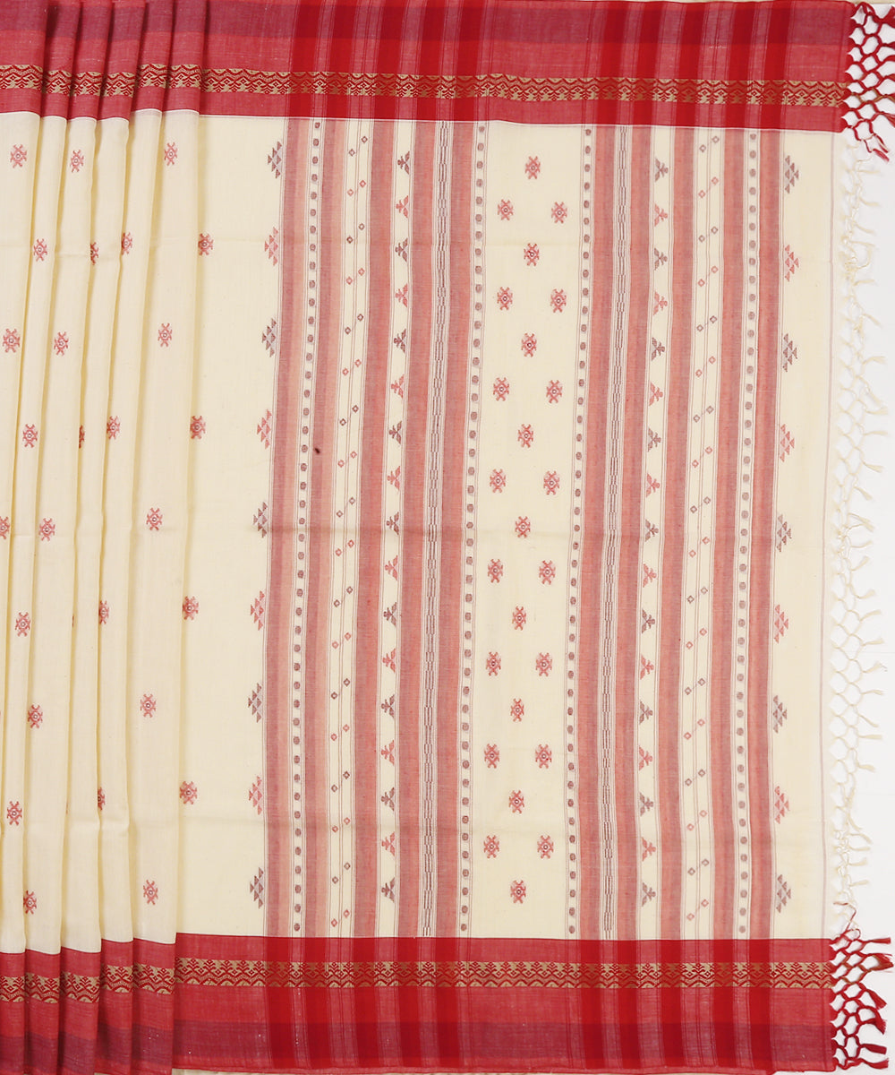 Off_White_Handloom_Cotton_Jamdani_Saree_With_Red_Border_WeaverStory_03