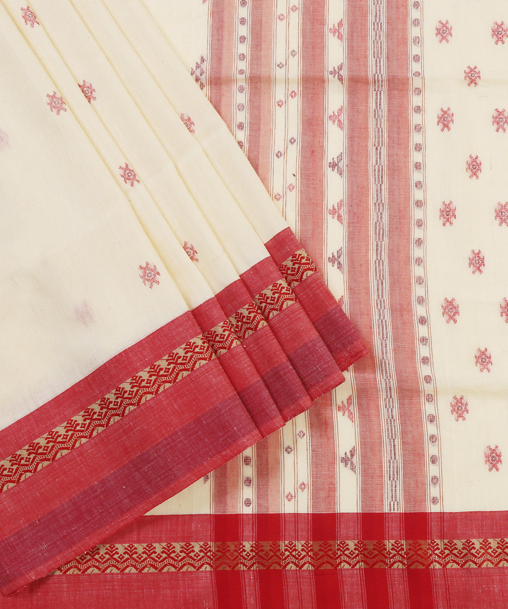 Off_White_Handloom_Cotton_Jamdani_Saree_With_Red_Border_WeaverStory_01