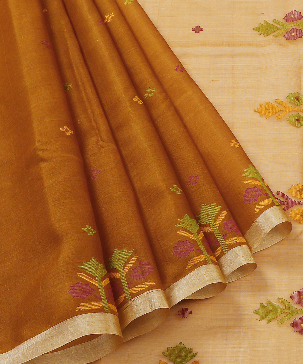 Mustard_Handloom_Silk_Muslin_Jamdani_Saree_With_Floral_Border_WeaverStory_02