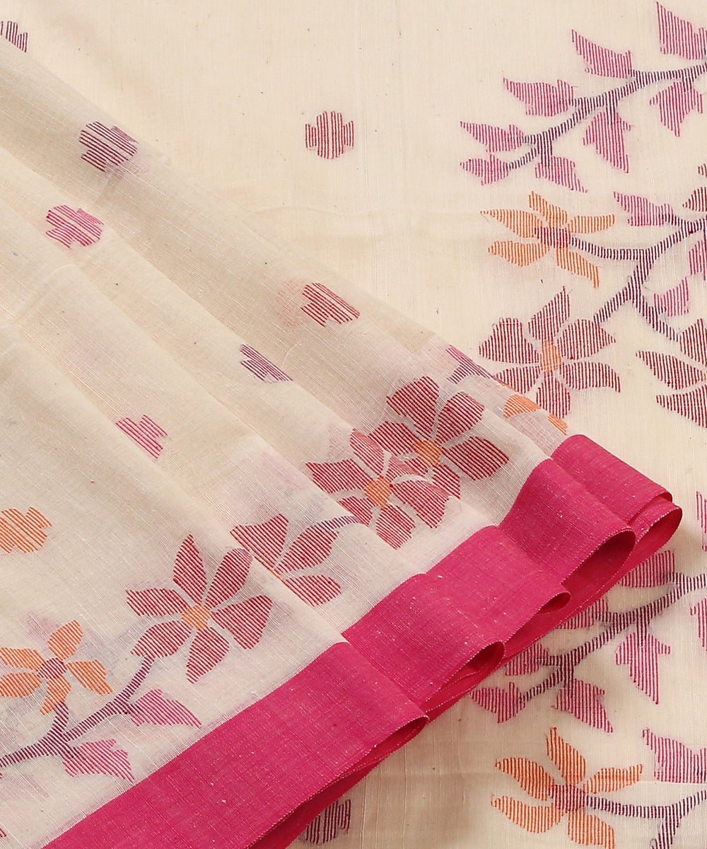 Handloom_White_Cotton_Jamdani_Saree_With_Floral_Border_Pallu_WeaverStory_02