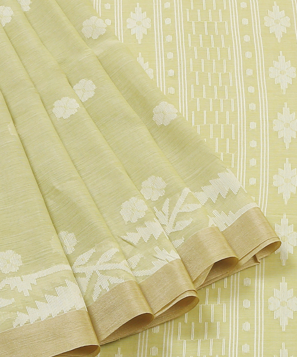 Handloom_Mint_Green_Muslin_Jamdani_Saree_With_Small_Flower_Booti_WeaverStory_02