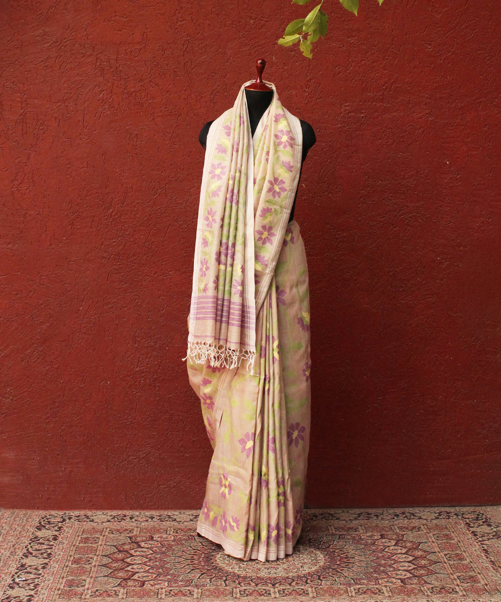 Handloom_Beige_Moonga_Silk_Jamdani_Saree_With_Purple_Floral_Motif_WeaverStory_03