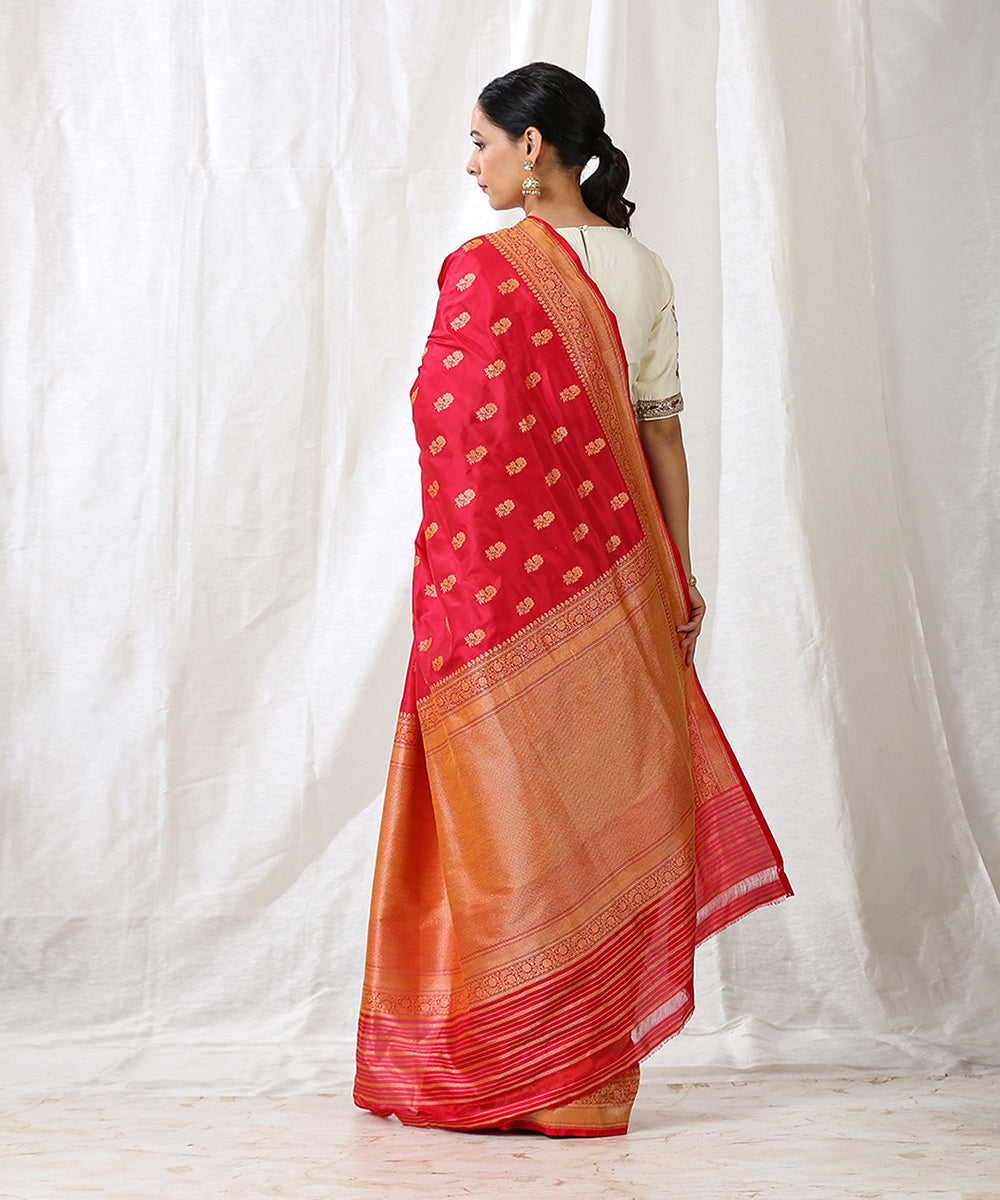 Handloom_Ruby_Red_Katan_Silk_Banarasi_Saree_With_Cutwork_Booti_WeaverStory_03