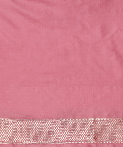 Pink_Handloom_Pure_Katan_Silk_Banarasi_Saree_with_Floral_Bunches_WeaverStory_05