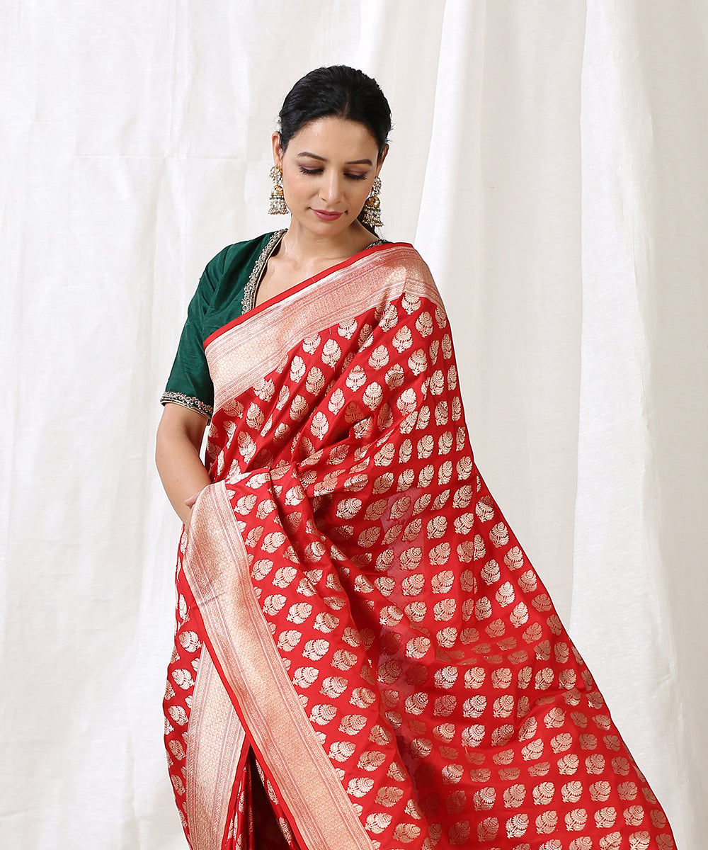 Handloom_Red_Pure_Katan_Silk_Banarasi_Saree_with_Cutwork_Mughal_Booti_WeaverStory_01