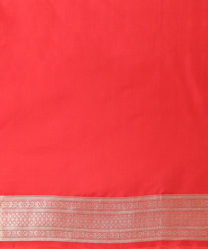 Handloom_Red_Pure_Katan_Silk_Banarasi_Saree_with_Cutwork_Mughal_Booti_WeaverStory_05