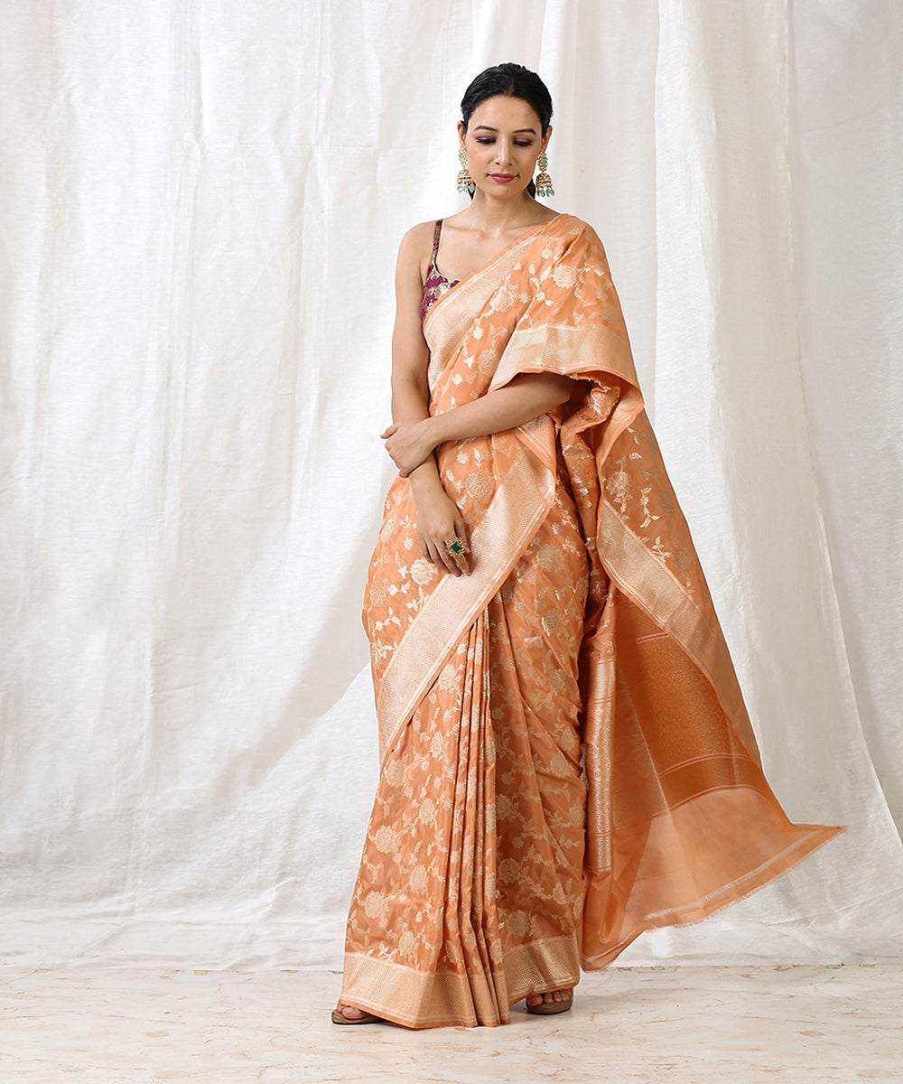 Light_Peach_Handloom_Pure_Katan_Silk_Banarasi_Saree_with_Cutwork_Rose_Flower_Jaal_WeaverStory_02