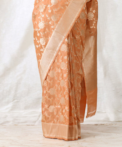 Light_Peach_Handloom_Pure_Katan_Silk_Banarasi_Saree_with_Cutwork_Rose_Flower_Jaal_WeaverStory_04