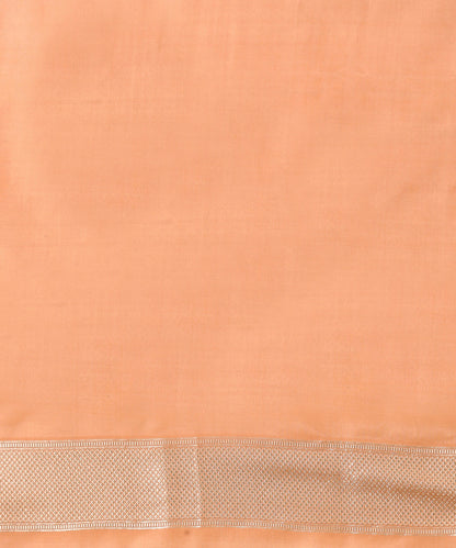 Light_Peach_Handloom_Pure_Katan_Silk_Banarasi_Saree_with_Cutwork_Rose_Flower_Jaal_WeaverStory_05