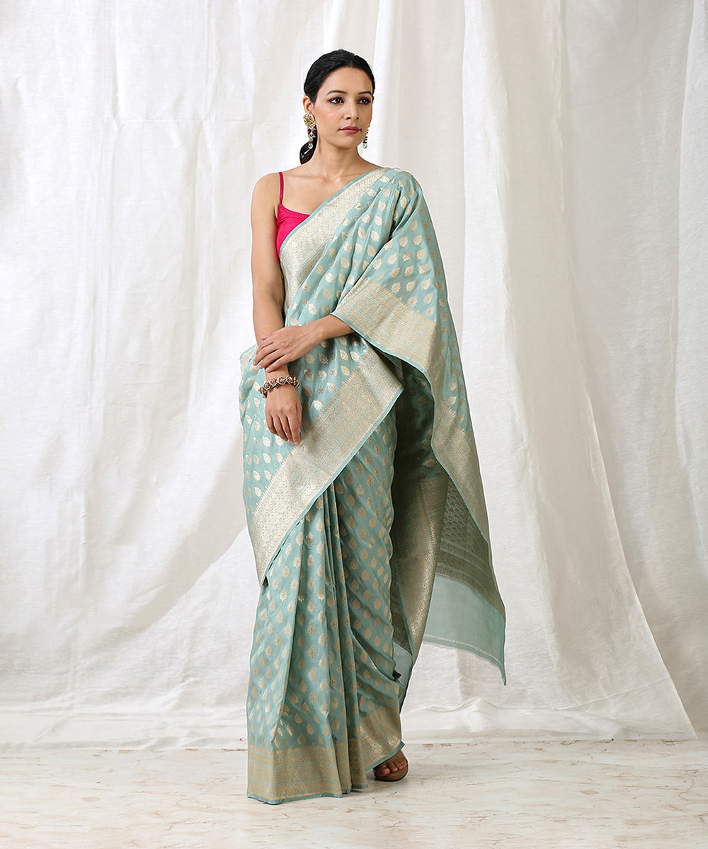 Handloom_Light_Blue_Pure_Katan_Silk_Banarasi_Saree_With_Cutwork_leaf_Booti_WeaverStory_02