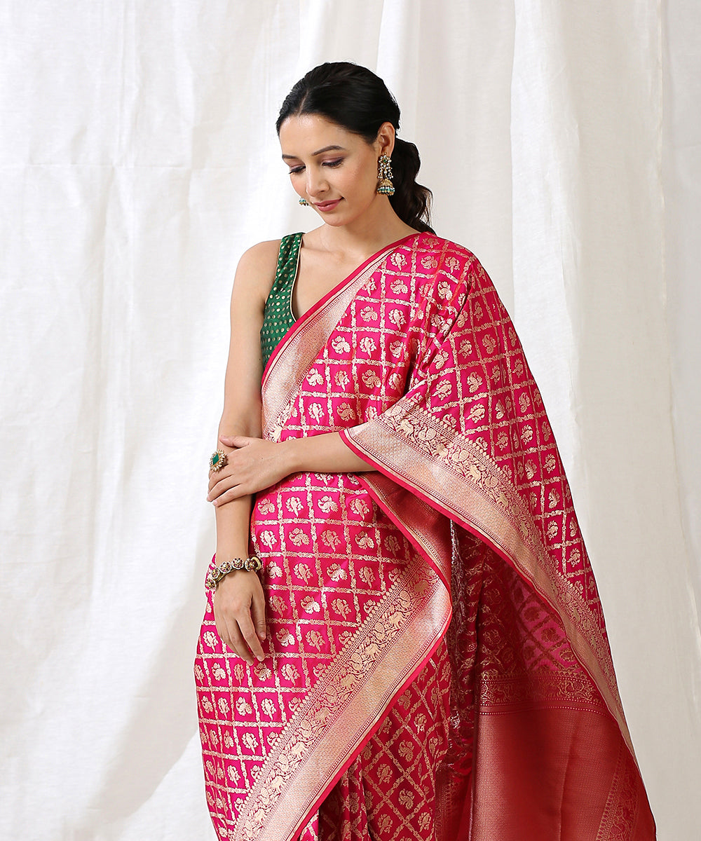 Handloom_Pink_Pure_Katan_Silk_Banarasi_Silk_Saree_With_Peacock_And_Parrot_Motifs_WeaverStory_01