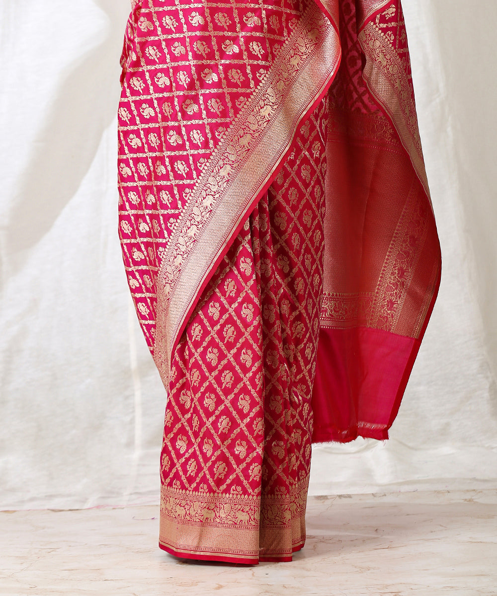 Handloom_Pink_Pure_Katan_Silk_Banarasi_Silk_Saree_With_Peacock_And_Parrot_Motifs_WeaverStory_04