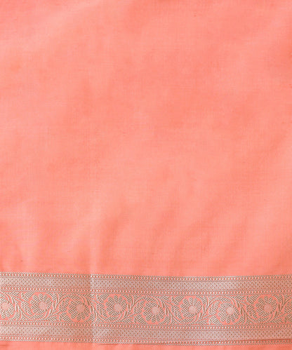 Handloom_Light_Peach_Pure_Katan_Silk_Banarasi_Saree_with_Mughal_Booti_WeaverStory_05