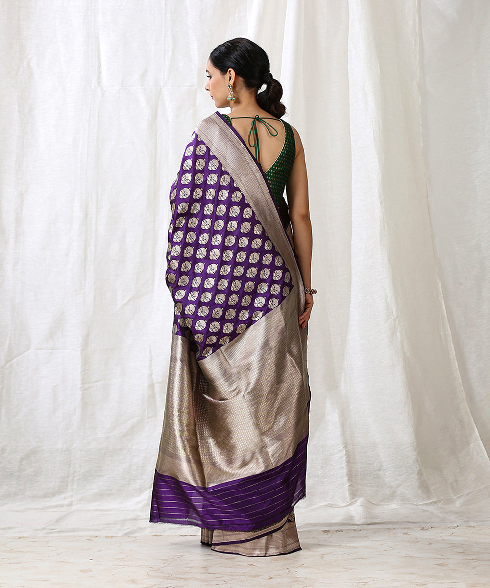 Handloom_Purple_Pure_Katan_Silk_Booti_Banarasi_Saree_With_Checkered_Border_WeaverStory_03