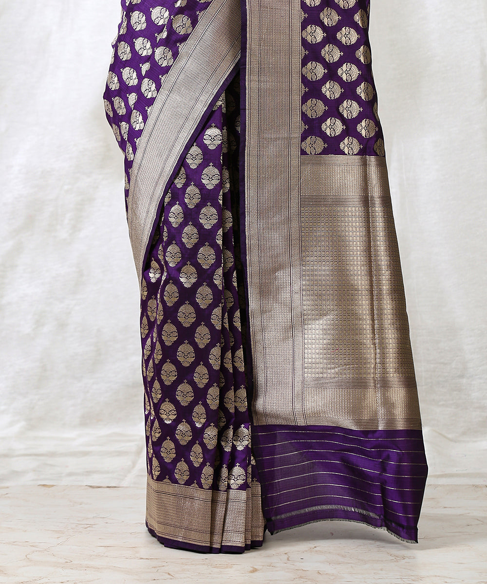 Handloom_Purple_Pure_Katan_Silk_Booti_Banarasi_Saree_With_Checkered_Border_WeaverStory_04