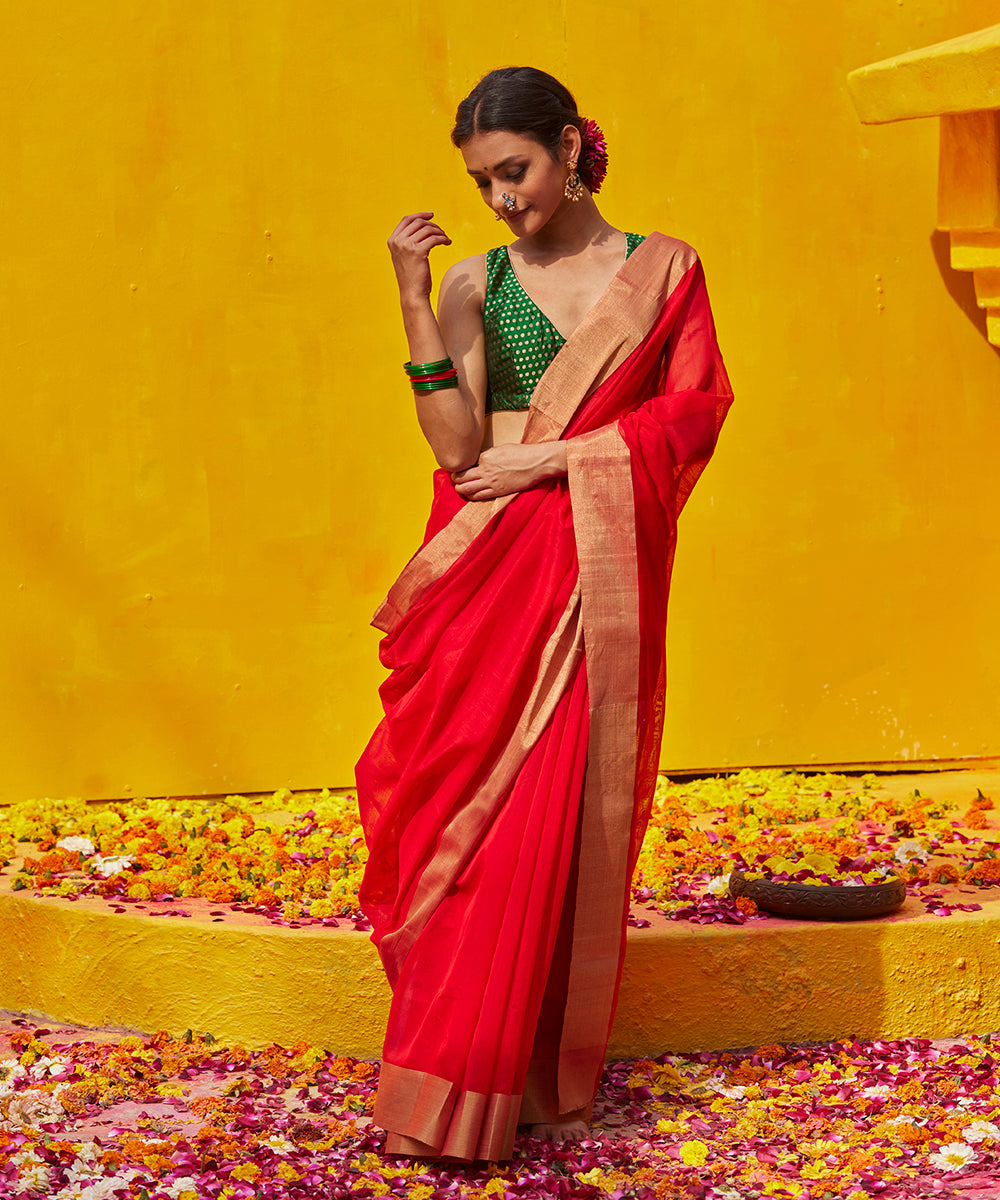 Red_Handloom_Pure_Cotton_Chanderi_Saree_With_Zari_Border_WeaverStory_02