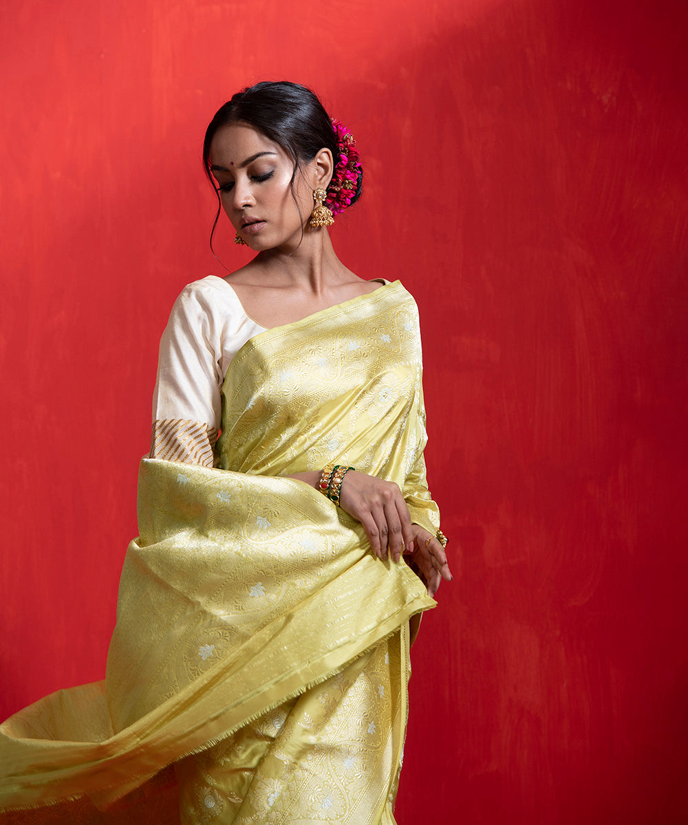 Handloom_Grass_Green_Pure_Katan_Silk_Banarasi_Saree_With_Kadhwa_Jaal_And_Silver_Meenakari_WeaverStory_01