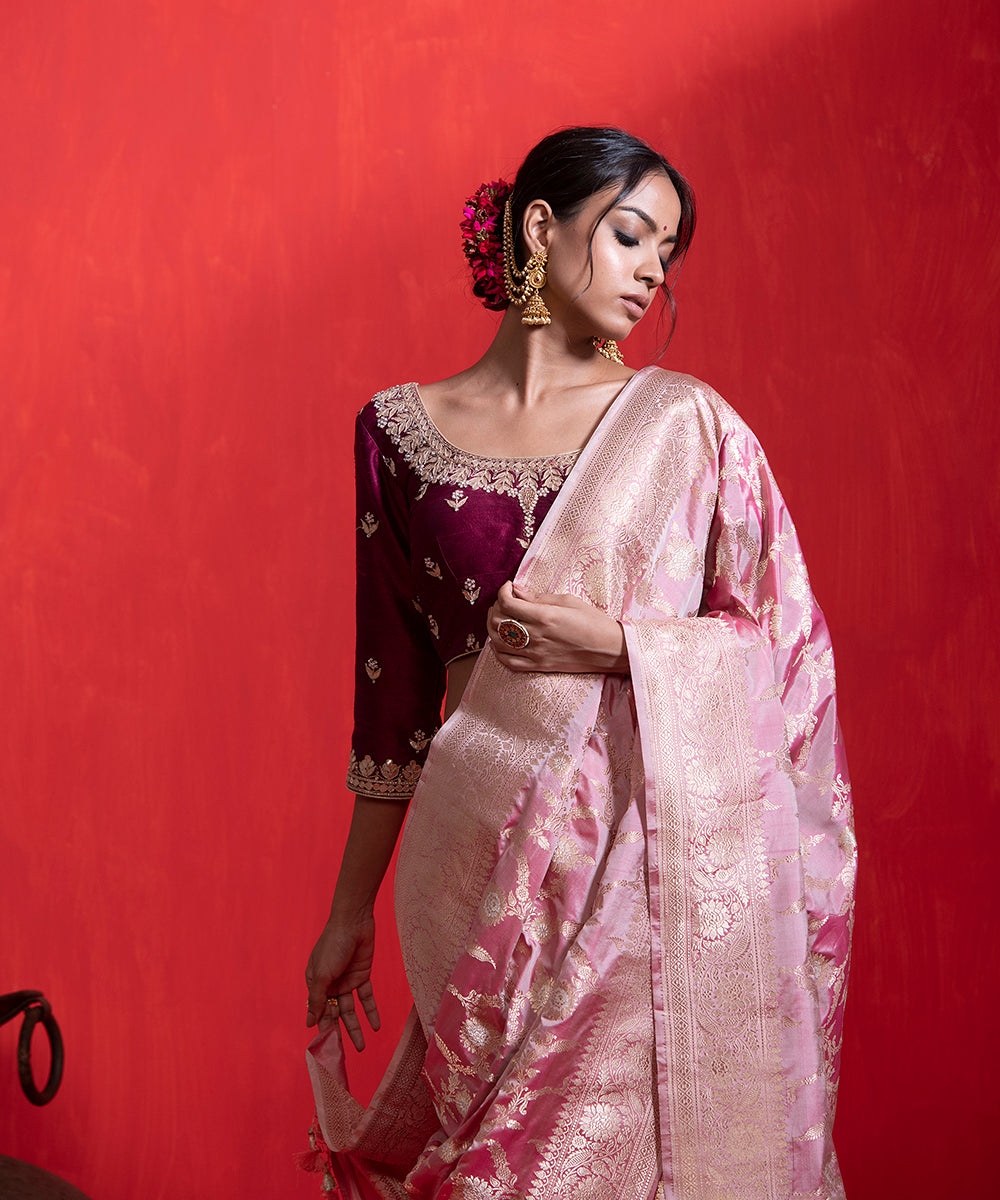 Handloom_Blush_Pink_Pure_Katan_Silk_Banarasi_Saree_With_Kadhwa_Jaal_WeaverStory_01