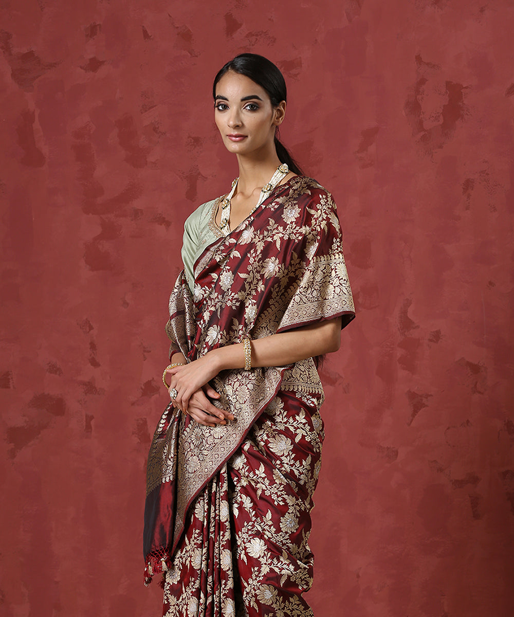 Maroon_Handloom_Pure_Katan_Silk_Banarasi_Saree_with_Floral_Jaal_WeaverStory_01