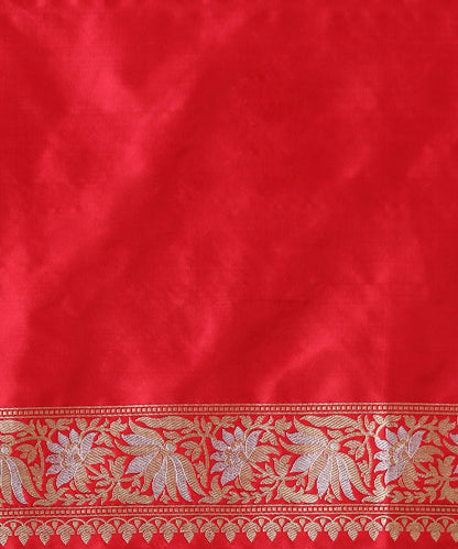 Red_Handloom_Pure_Katan_Silk_Banarasi_Jangla_Saree_with_Kadhwa_Weave_WeaverStory_05
