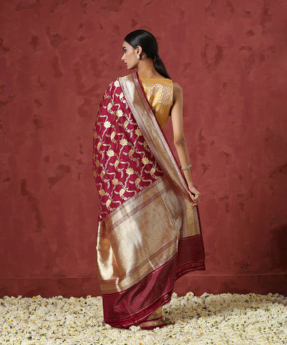 Wine_Handloom_Pure_Katan_Silk_Banarasi_Saree_With_Overall_Jaal_WeaverStory_03