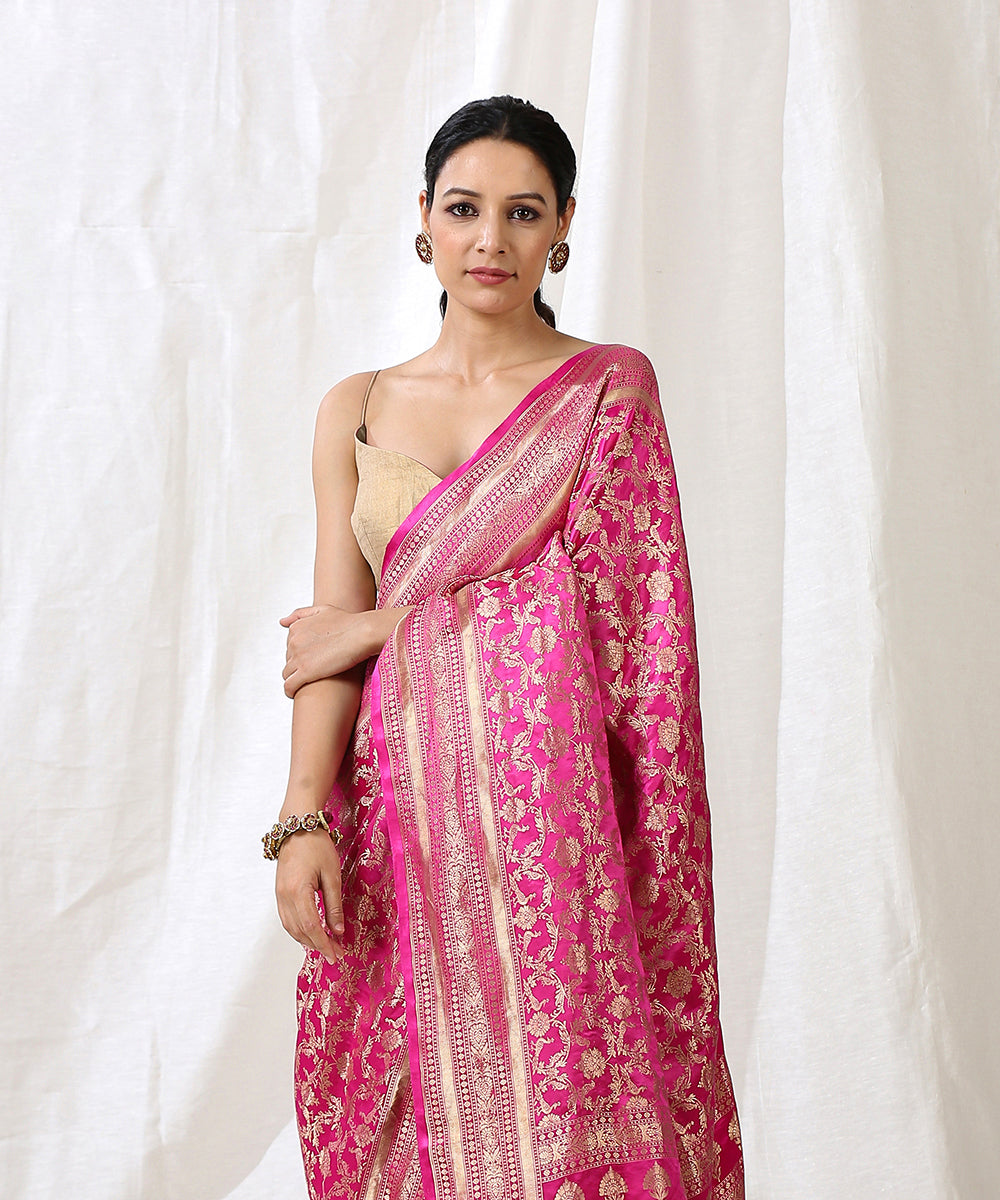 Handloom_Hot_Pink_Pure_Katan_Silk_Tanchoi_Banarasi_Saree_With_Peacock_Woven_Jaal_WeaverStory_01