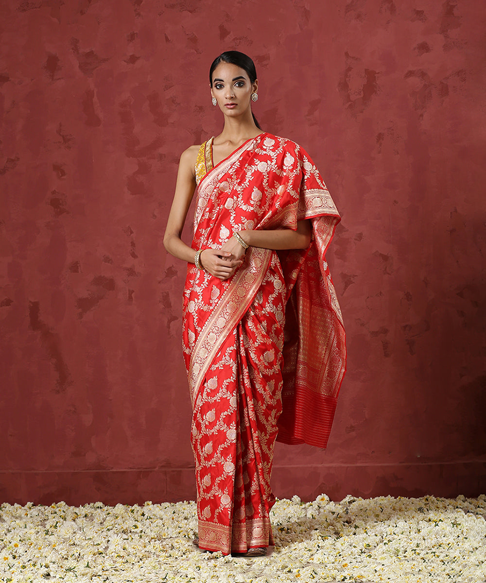 Handloom_Red_Pure_Katan_Silk_Banarasi_Saree_with_Kadhwa_Jaal_WeaverStory_02