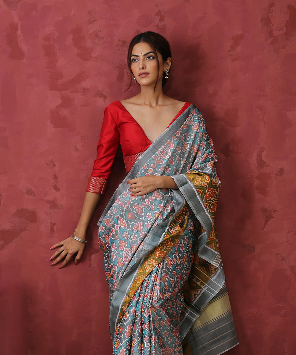 Handloom_Grey_Mulberry_Silk_Patola_Saree_With_Tissue_Border_WeaverStory_01